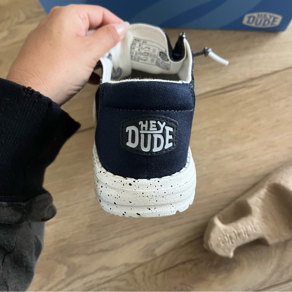 NWT Hey Dude Wendy Sox Navy Size 6 - Picture 9 of 10